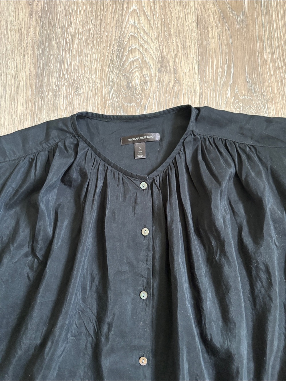 Banana Republic silk top